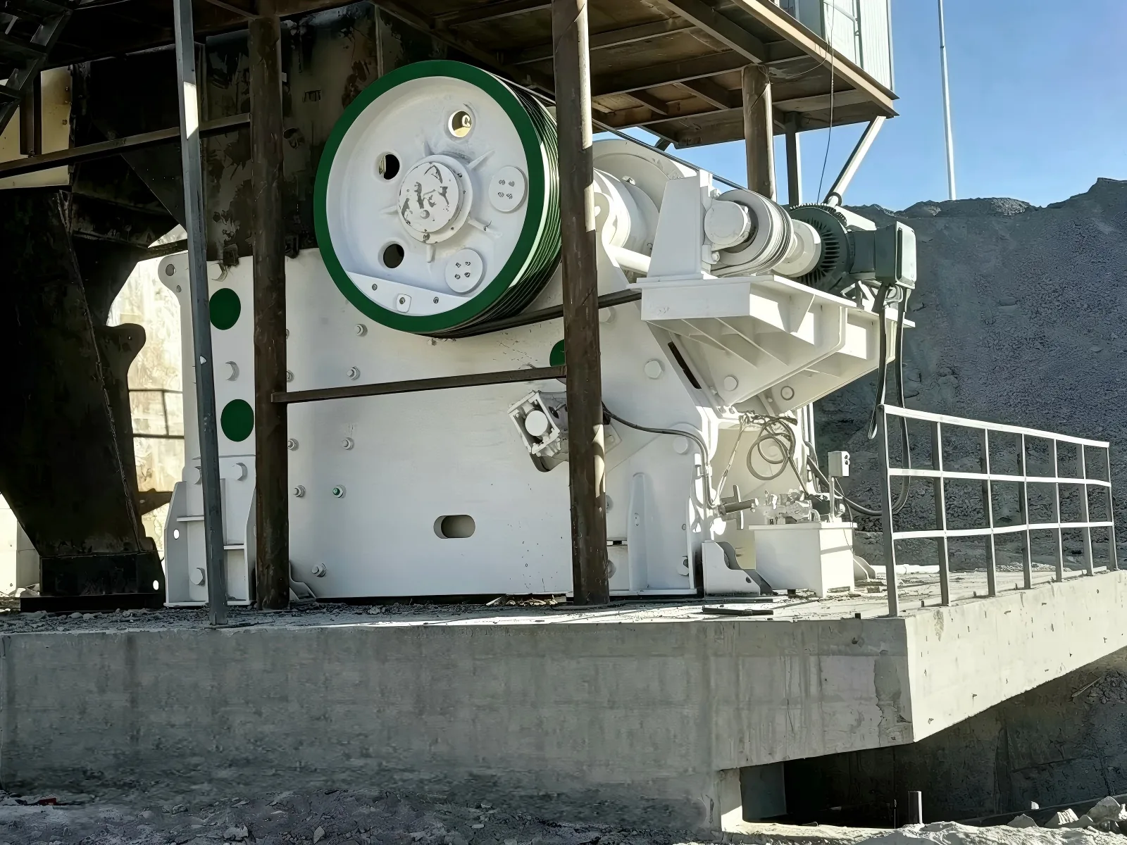 HC Jaw Crusher 4
